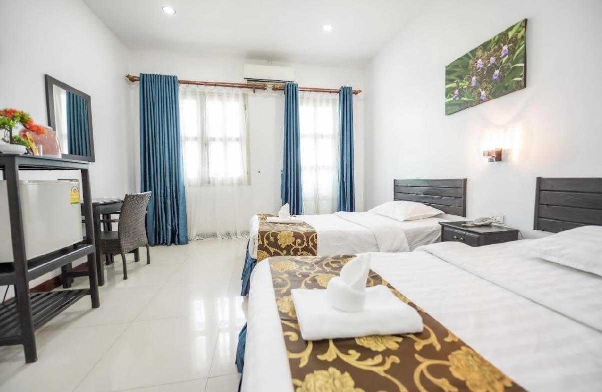 Subinh Hotel And Restaurant Pakse Esterno foto