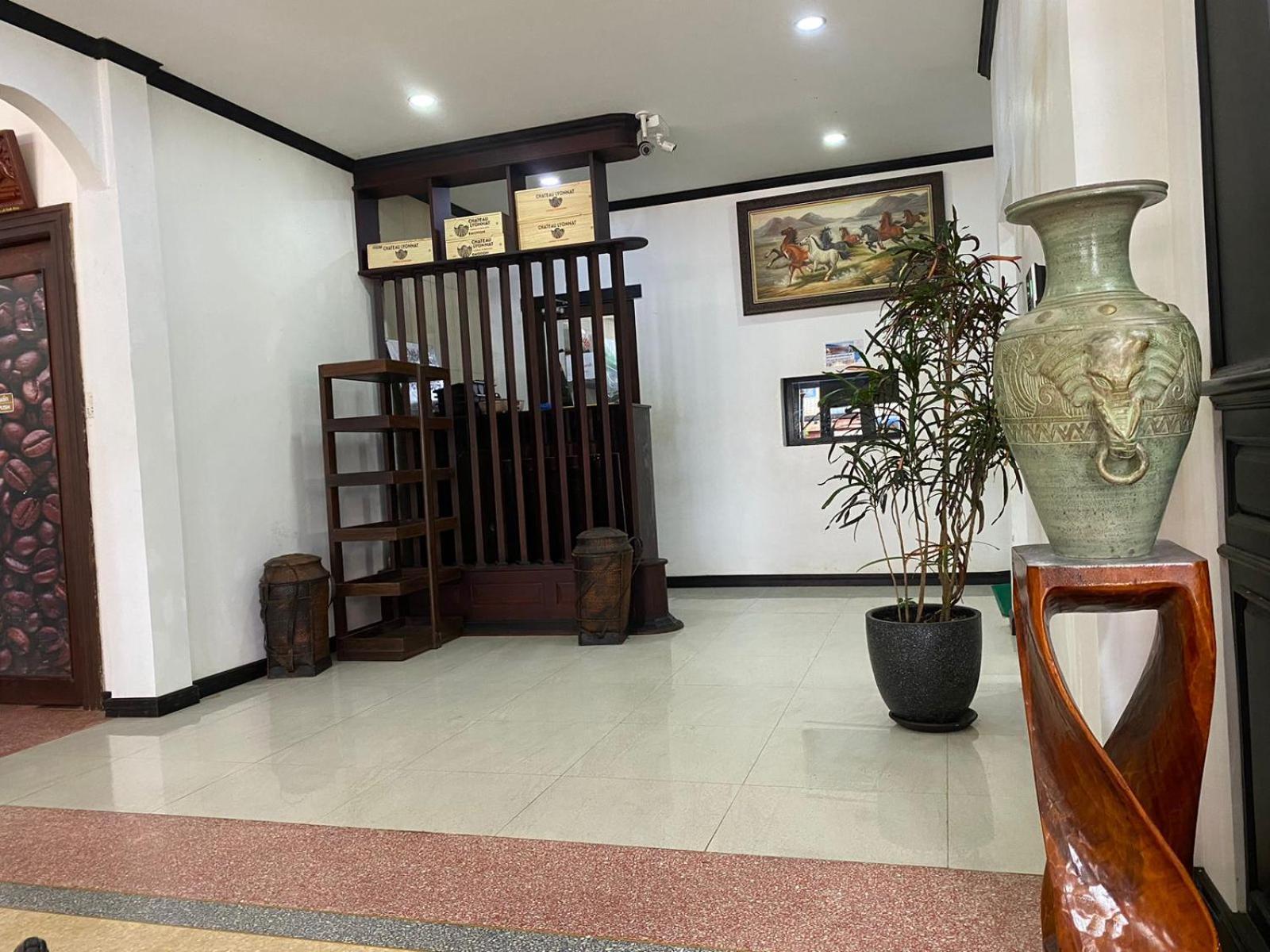 Subinh Hotel And Restaurant Pakse Esterno foto