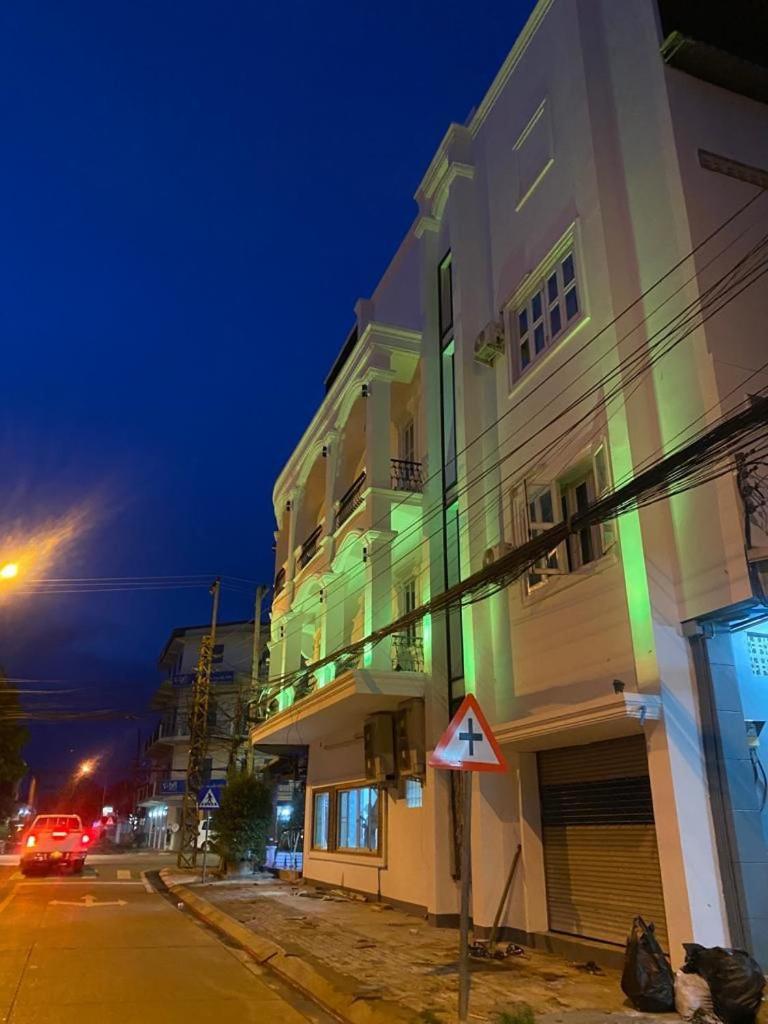 Subinh Hotel And Restaurant Pakse Esterno foto