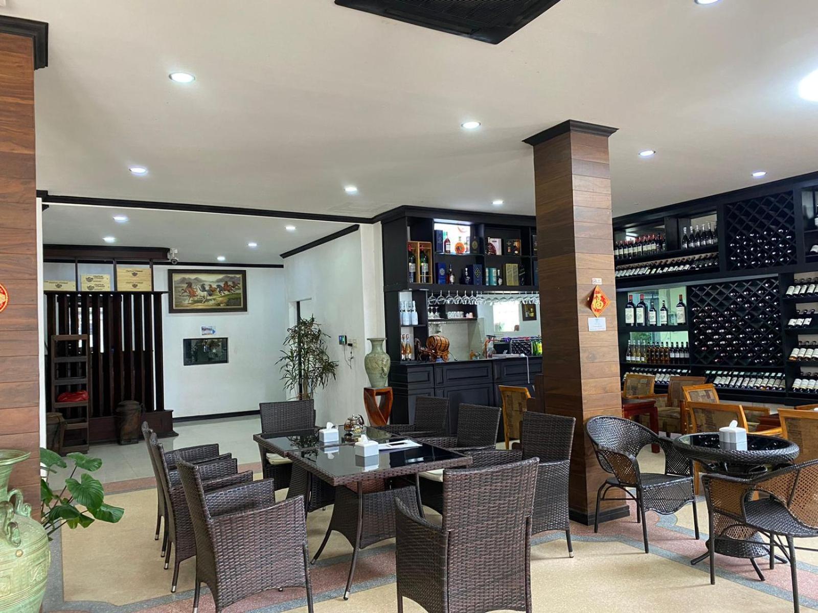 Subinh Hotel And Restaurant Pakse Esterno foto