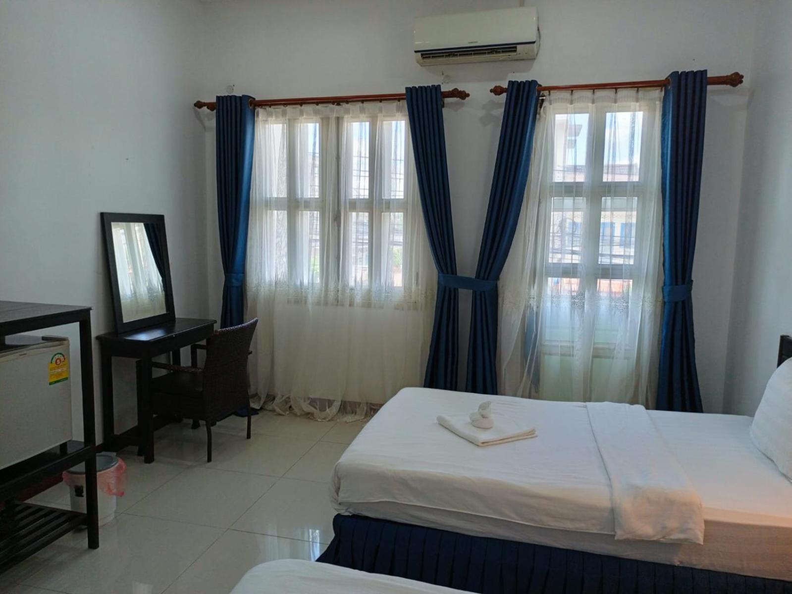 Subinh Hotel And Restaurant Pakse Esterno foto